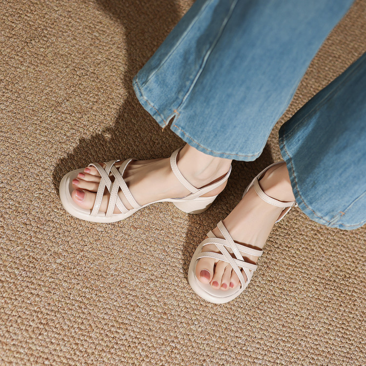 Elegant Open Toe Block Heel Sandals - Image 5