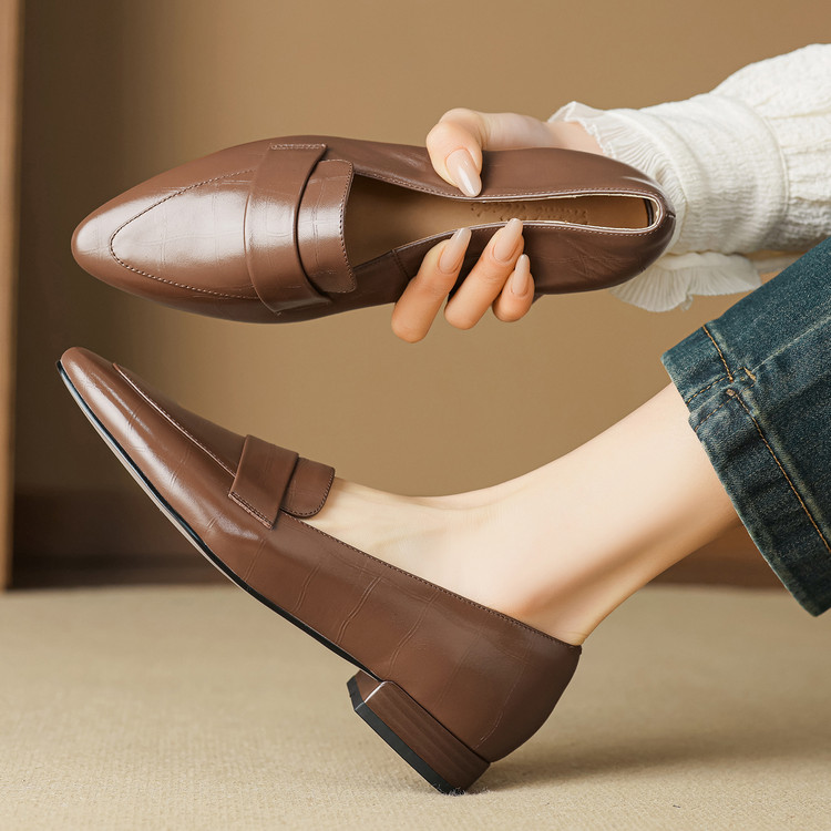 Elegant Plaid Pointed Toe Chunky Heel Loafers for Women - Image 2