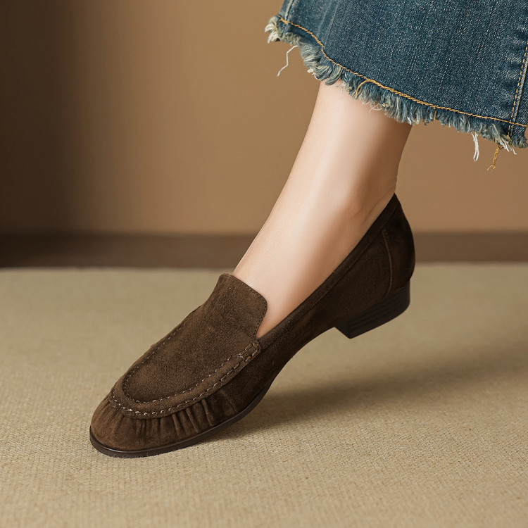 Minimalist Suede Loafers with Chunky Mid Heel - Style i.html - Image 3
