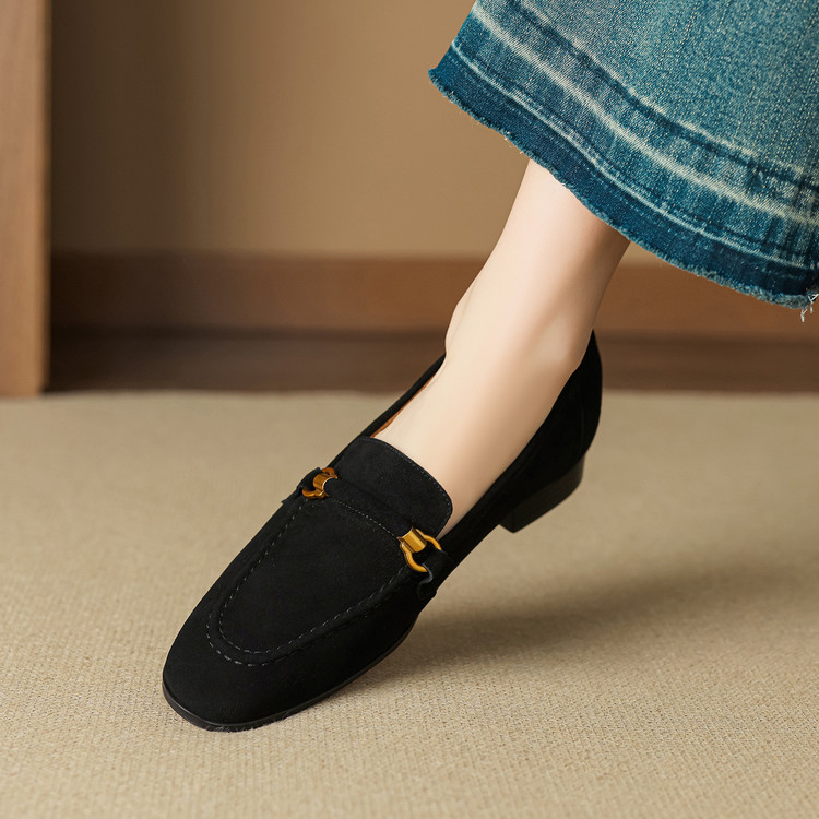 Minimalist Suede Loafers with Low Chunky Heel and Metal Detail - Image 4