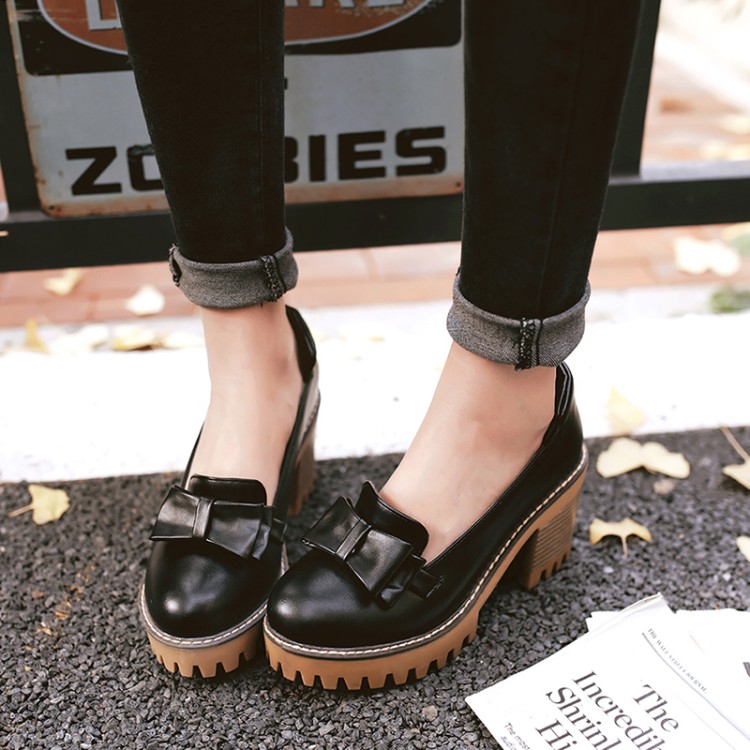 Sweet Round-Toe Chunky Heel Flats with Flower and Bow - Women's Fashion Shoes - Image 3