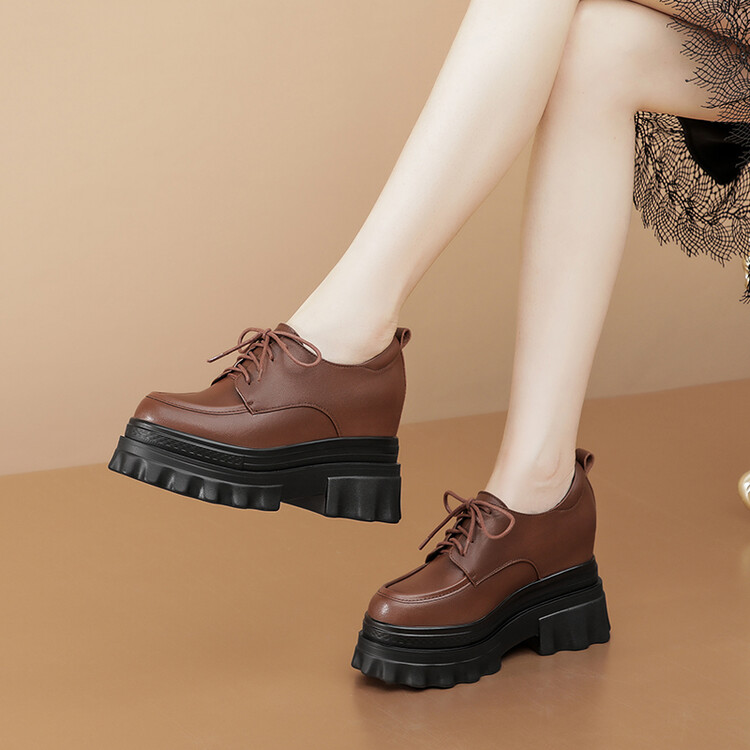 Women's Deep Mouth Flat Shoes Retro Round Toe Lace-Up Cross Strap