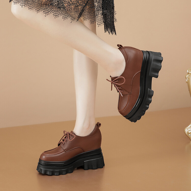 Women's Deep Mouth Flat Shoes Retro Round Toe Lace-Up Cross Strap - Image 2