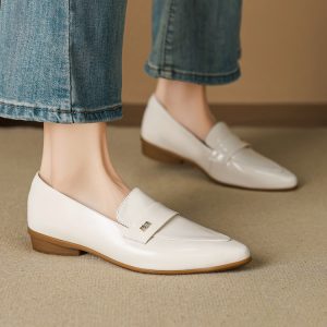 Women's Leather Loafers with Chunky Heel and Metal Detail - Style m.html